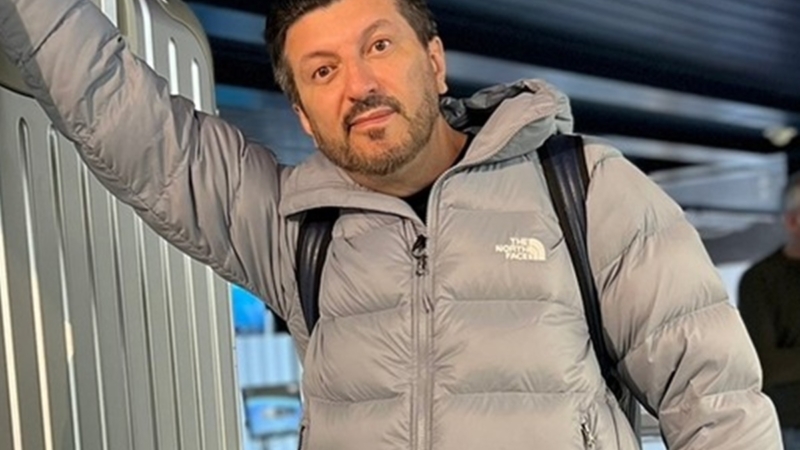 Lito Sousa escolhe velório entre aviões em local chocante e deixa todos boquiabertos