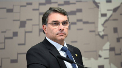 URGENTE: EUA revelam interferência da CIA e Flávio Bolsonaro pode ser o próximo alvo