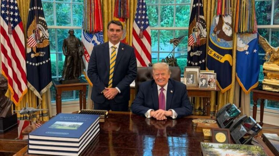 Trump faz revelação explosiva sobre Flávio Bolsonaro: O futuro do Brasil está em boas mãos
